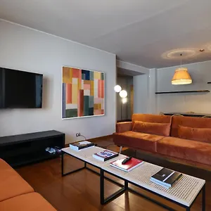 Apartment Castello Luxury - In The Heart Of, Milan
