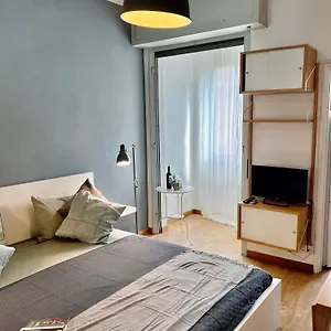 Appartement Cozy 3 Km Away From Duomo, Milan