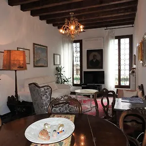 La Poetessa Apartment Venice